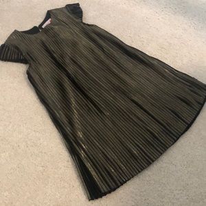 Boboli girls dress size 6 pleated black/gold party dress